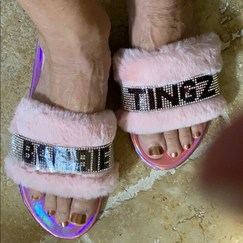 Glitzy Barbie Tingz slides size 41 or 11 US - Picture 6 of 6